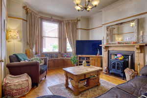 Lounge- click for photo gallery